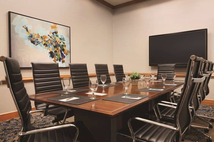 Meeting facility